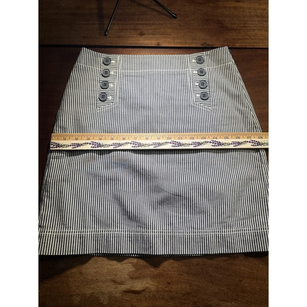 Talbots womens skirt blue and white stripe buttons in front lined. Sz 4 Petite - Picture 10 of 13